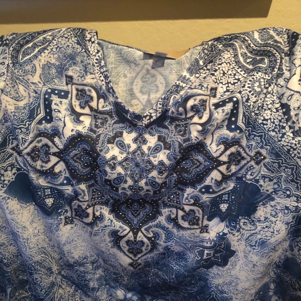EUC top by Avenue